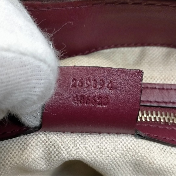 Vintage Gucci Beige and Burgundy Shoulder Bag - Picture 9 of 9